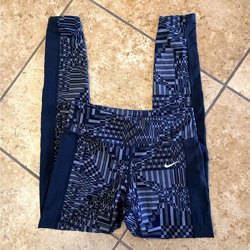 DRI FIT NIKE Geometric BLACK/GRAY Leggings